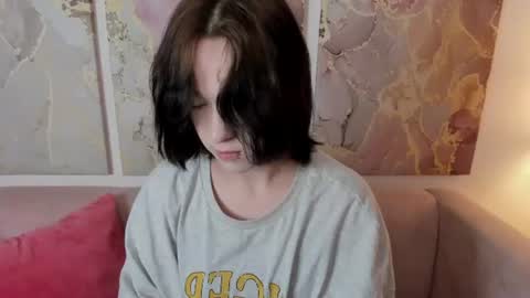 Snapshot of fiamoory chatting on 06-12-26, 08:24 fiamoory online show from 06-12-26, 08:24
