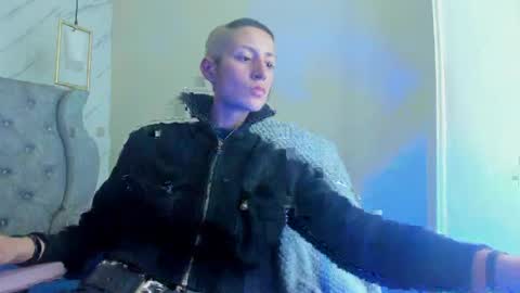   online show from 04-18-26, 07:58