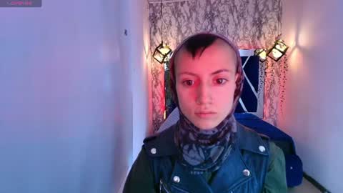 Snapshot of fieramadame chatting on 07-12-26, 12:18 online show from 07-12-26, 12:18