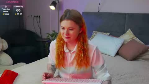 Snapshot of fiery_foxy chatting on 02-27-25, 04:09 Mabel online show from 02-27-25, 04:09