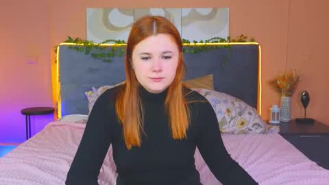 Snapshot of fiery_foxy chatting on 10-13-25, 04:12 Mabel online show from 10-13-25, 04:12