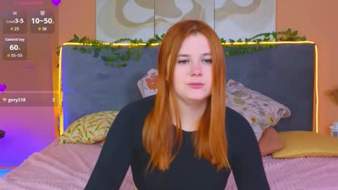 Snapshot of fiery_foxy chatting on 10-15-25, 04:23 Mabel online show from 10-15-25, 04:23