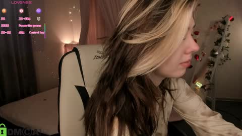 Filla online show from 03-26-26, 03:12