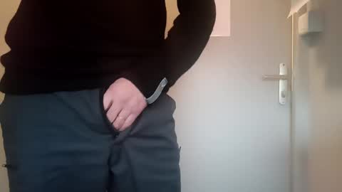 fifi010203 online show from 12-07-24, 12:02