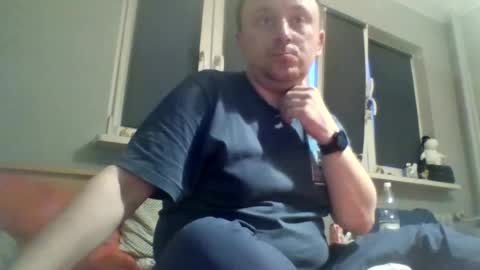 Snapshot of filipek757 chatting on 06-14-26, 07:27 filipek757 online show from 06-14-26, 07:27