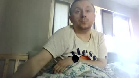 Snapshot of filipek757 chatting on 06-17-26, 09:23 filipek757 online show from 06-17-26, 09:23