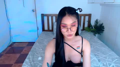 Snapshot of filipina_sassyqirl19xxx chatting on 12-27-24, 02:22 sweet online show from 12-27-24, 02:22
