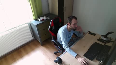 Jane and Findo online show from 01-13-25, 02:39