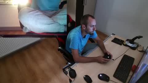 Jane and Findo online show from 03-05-25, 06:33