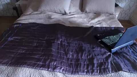 Jane and Findo online show from 03-06-25, 09:25