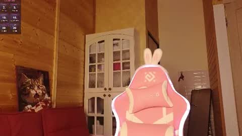 Snapshot of findom_lady_shine chatting on 06-19-26, 10:41 Lady online show from 06-19-26, 10:41