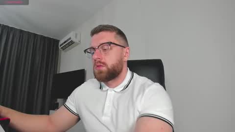 FindomGuyXXX online show from 01-18-26, 05:28