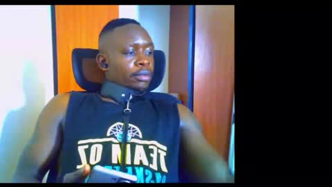 Snapshot of fineebony chatting on 05-31-26, 02:46 HOT AND SWEET online show from 05-31-26, 02:46