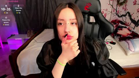 Hey I am Diana   HELP ME TO RICH 100 THUMBS UP online show from 03-29-26, 06:57