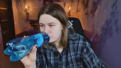 fiora online show from 02-02-25, 05:10