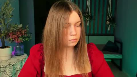 fiora online show from 09-26-25, 07:01