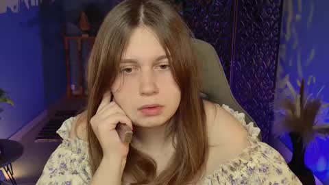 fiora online show from 10-04-25, 06:33