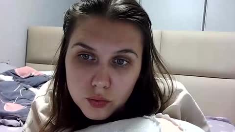 Sara online show from 10-16-25, 07:04