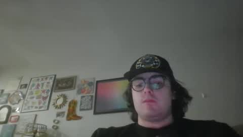 Snapshot of fishlips132 chatting on 02-15-25, 11:14 IVY online show from 02-15-25, 11:14