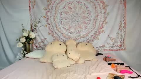 Megan NEW twitter fit amer girl online show from 04-01-26, 09:34