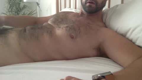 Snapshot of fit_guy_89 chatting on 09-12-25, 05:02 fit_guy_89 online show from 09-12-25, 05:02