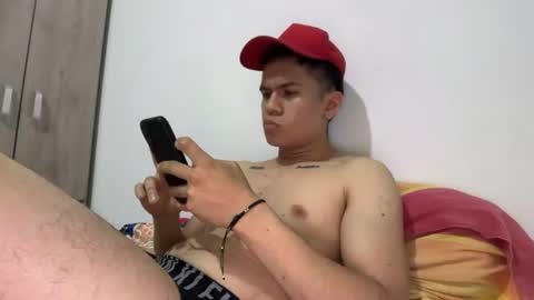 Snapshot of fitgav chatting on 07-15-26, 07:35 fitgav online show from 07-15-26, 07:35
