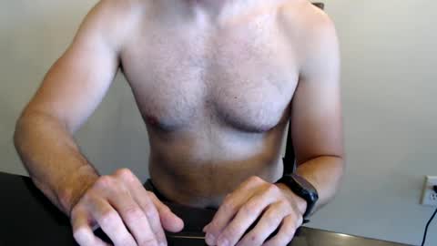 Snapshot of fithubby80 chatting on 06-22-26, 10:07 fithubby80 online show from 06-22-26, 10:07