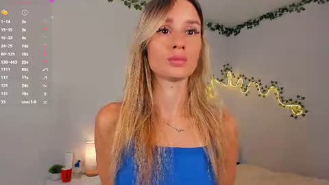 Snapshot of fizana chatting on 06-29-26, 01:23 Kira online show from 06-29-26, 01:23