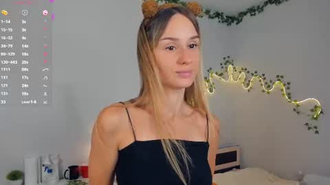 Snapshot of fizana chatting on 07-03-26, 02:29 Kira online show from 07-03-26, 02:29