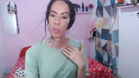 Snapshot of flacats23cm chatting on 07-20-26, 07:05 flats23cm online show from 07-20-26, 07:05