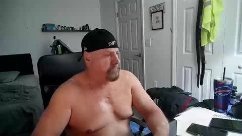 Florida guy online show from 02-06-25, 01:49