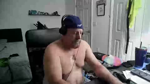 Florida guy online show from 02-13-25, 04:22