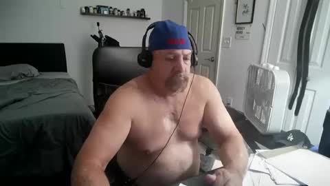 Florida guy online show from 09-29-25, 03:44