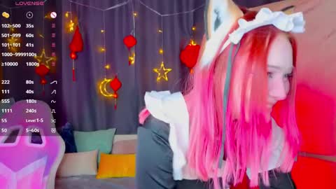 Sophie online show from 04-12-26, 04:06