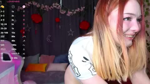 Snapshot of flaircorell chatting on 05-23-26, 04:07 Sophie online show from 05-23-26, 04:07