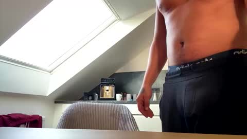 Snapshot of flashi1990 chatting on 11-08-25, 02:39 flashi1990 online show from 11-08-25, 02:39