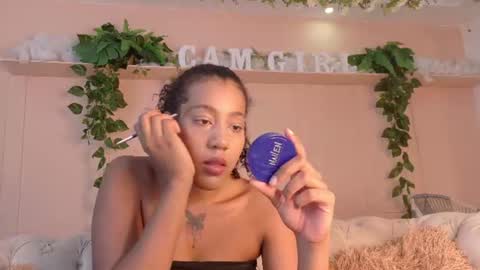 Snapshot of flavia_cruz chatting on 07-18-26, 12:20 Flavia online show from 07-18-26, 12:20