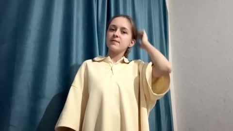 Snapshot of fleshpoetry chatting on 02-22-26, 01:18 Emma online show from 02-22-26, 01:18