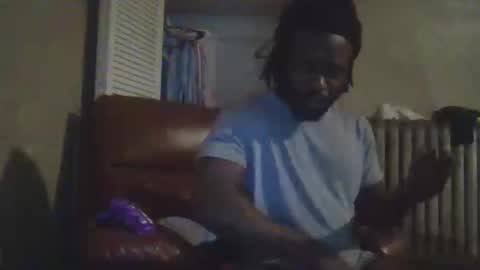 Snapshot of flex331586 chatting on 11-28-25, 04:59 loverboi online show from 11-28-25, 04:59