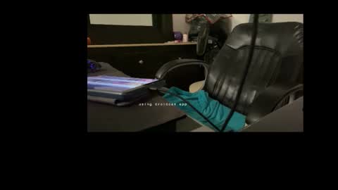 Snapshot of flexior69 chatting on 11-04-25, 08:57 flexior69 online show from 11-04-25, 08:57