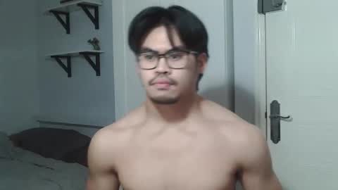 Snapshot of flexnchill chatting on 01-14-26, 12:38 Ryan online show from 01-14-26, 12:38