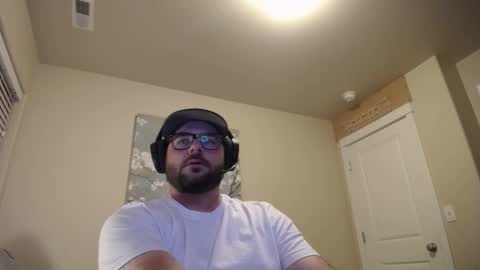 flikk14 online show from 10-20-25, 04:13