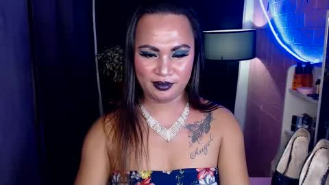 Snapshot of flirtangel93 chatting on 02-11-25, 08:31 Angel online show from 02-11-25, 08:31