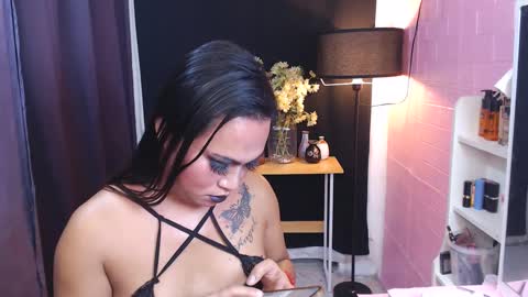 Snapshot of flirtangel93 chatting on 02-22-25, 08:09 Angel online show from 02-22-25, 08:09