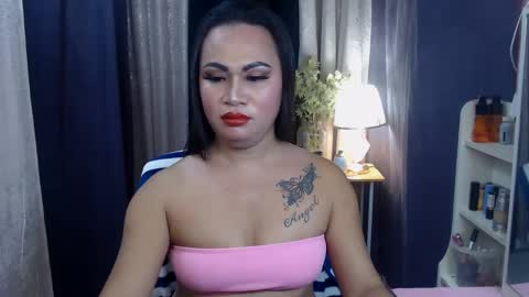 Snapshot of flirtangel93 chatting on 03-05-25, 06:34 Angel online show from 03-05-25, 06:34
