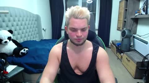 Snapshot of flirty_sugar chatting on 11-15-25, 06:15 Flirty sugar online show from 11-15-25, 06:15