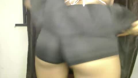 Snapshot of flirty_xxbonny chatting on 05-29-26, 11:25 flirty_xxbonny online show from 05-29-26, 11:25