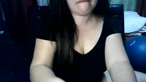 Snapshot of flirtymistressx chatting on 05-26-26, 01:07 FlirtyMistressX online show from 05-26-26, 01:07