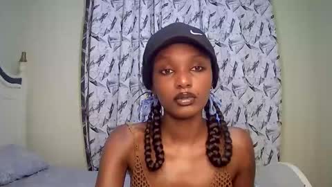 Snapshot of flirtyy_sheery chatting on 03-09-25, 11:56 sheery online show from 03-09-25, 11:56