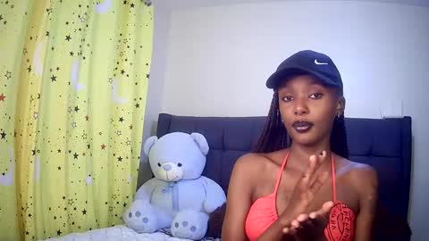 Snapshot of flirtyy_sheery chatting on 09-23-25, 07:50 sheery online show from 09-23-25, 07:50